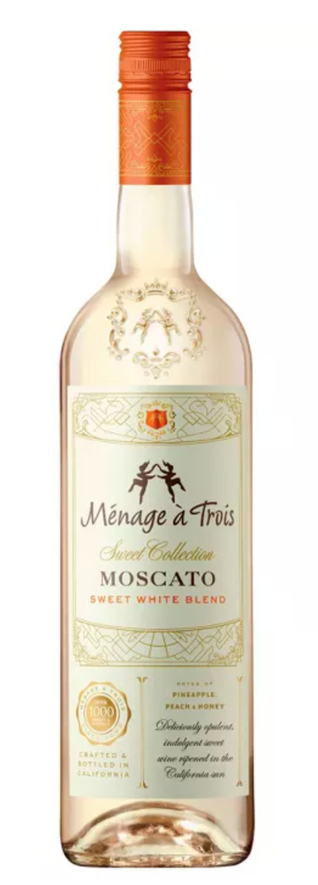 MENAGE A TROIS SWEET MOSCATO (750ML)